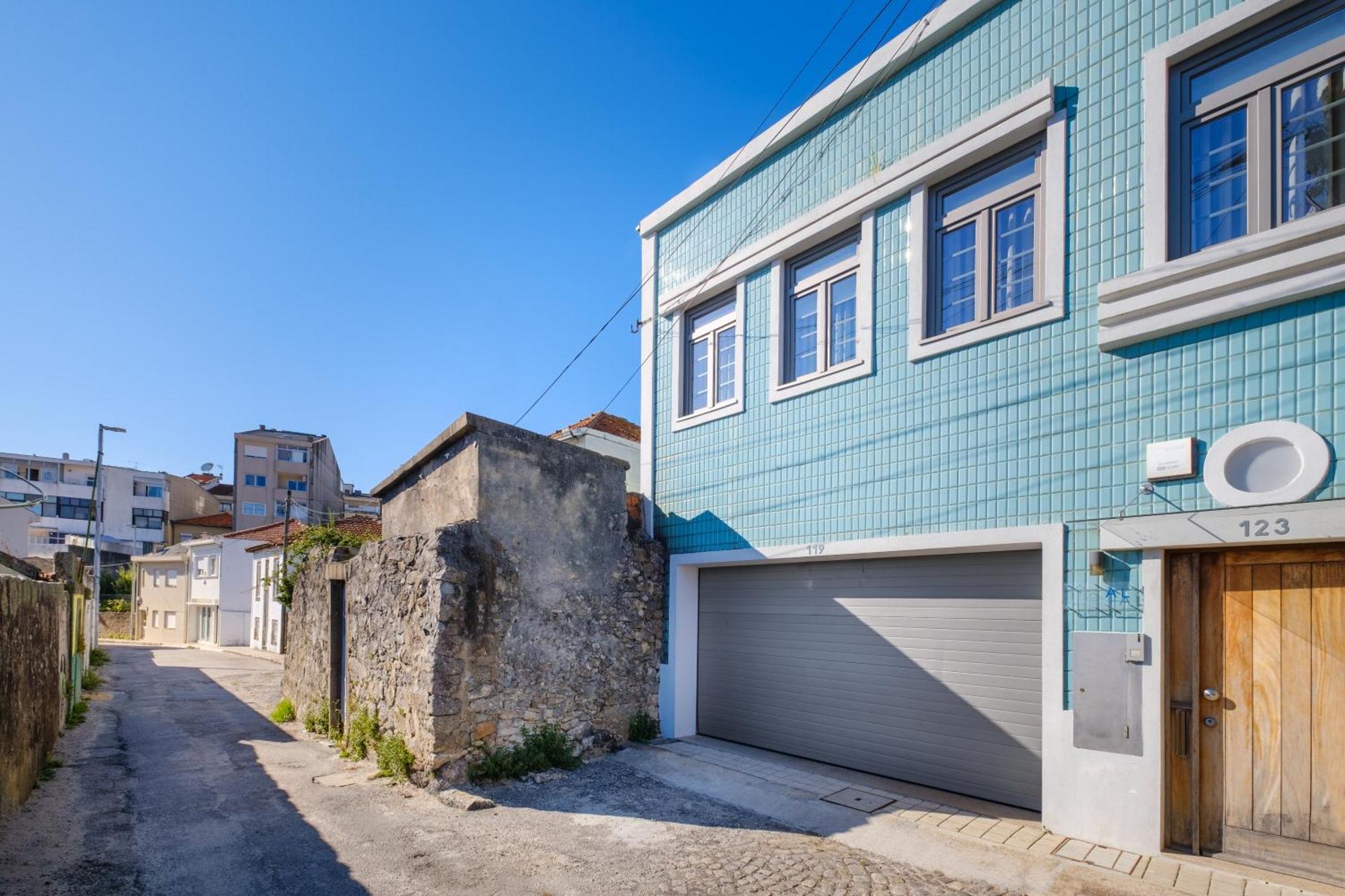 Green Tiles House Porto Exterior photo